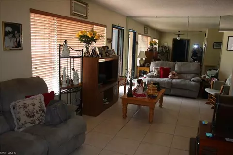 450 W 36th Pl, Hialeah, FL 33012 photo 8