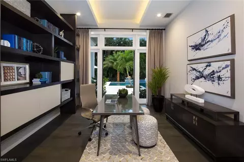 3050 Crayton Rd, Naples, FL 34103 photo 9
