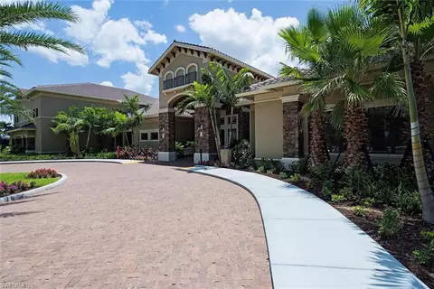 3291 Pacific Dr, Naples, FL 34119 photo 10