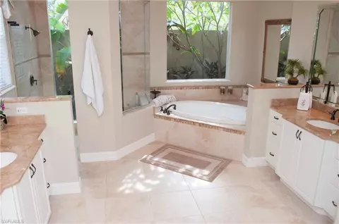 7885 Classics Dr, Naples, FL 34113 photo 14