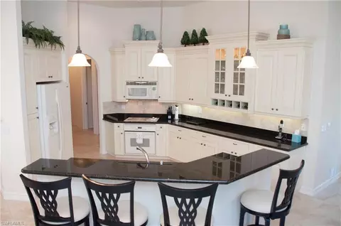 7885 Classics Dr, Naples, FL 34113 photo 5