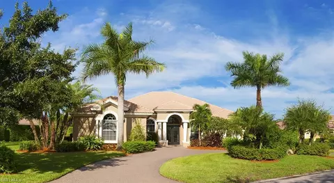 7885 Classics Dr, Naples, FL 34113 photo 2