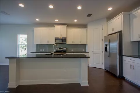 3684 Canopy Cir, Naples, FL 34120 photo 12