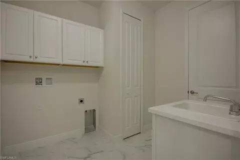 3684 Canopy Cir, Naples, FL 34120 photo 23