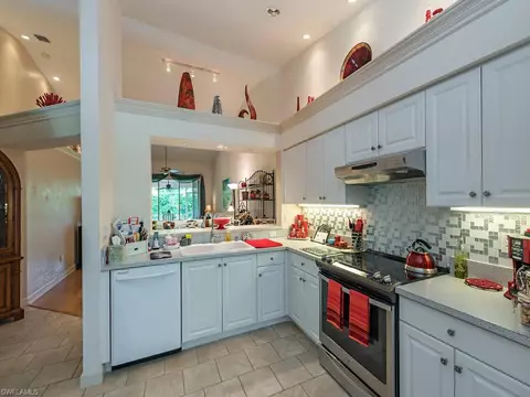 1827 Crown Pointe Blvd, Naples, FL 34112 photo 5