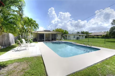564 109th Ave N, Naples, FL 34108 photo 3
