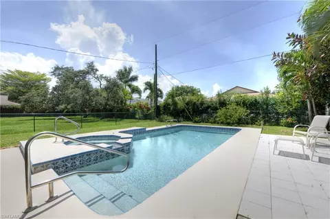 564 109th Ave N, Naples, FL 34108 photo 20