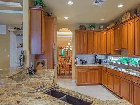 4794 Cerromar Dr, Naples, FL 34112 photo 12