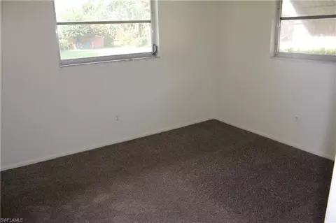 520 Nottingham Dr, Naples, FL 34109 photo 10