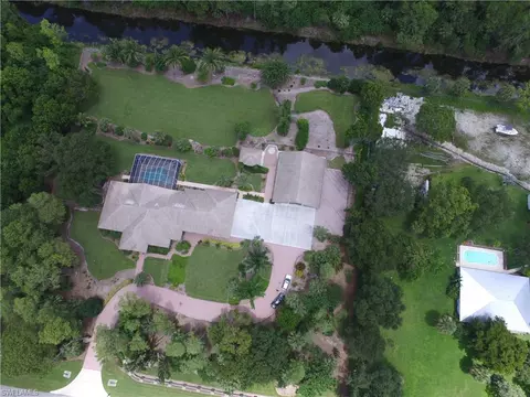 5711 Cedar Tree Ln, Naples, FL 34116 photo 4