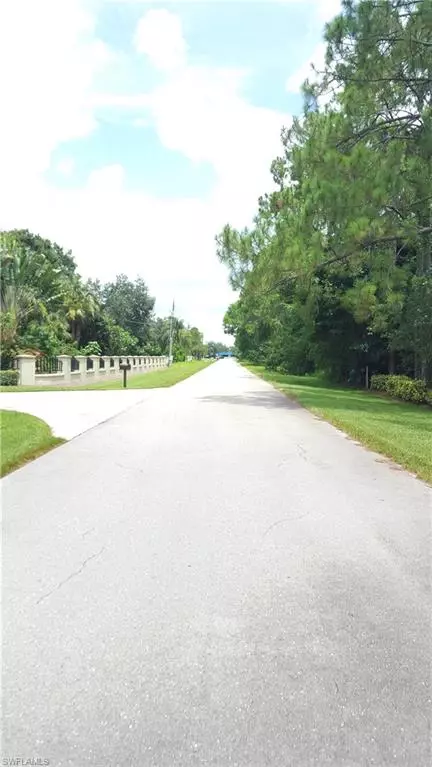 5711 Cedar Tree Ln, Naples, FL 34116 photo 18