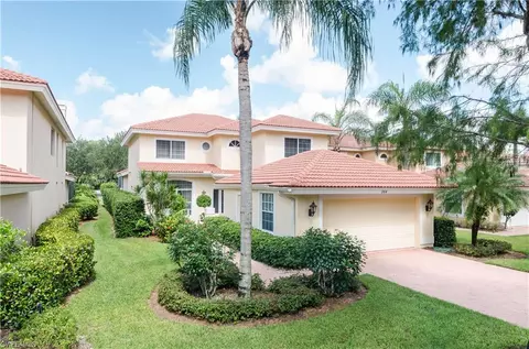 264 Edgemere Way E, Naples, FL 34105 photo 1