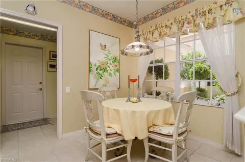 264 Edgemere Way E, Naples, FL 34105 photo 11