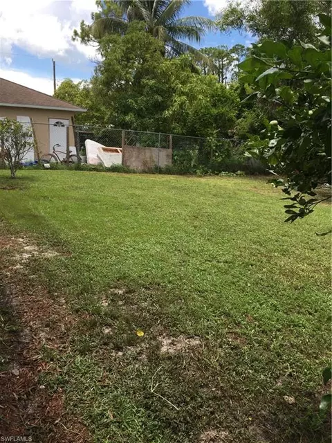 5205 Broward St, Naples, FL 34113 photo 10