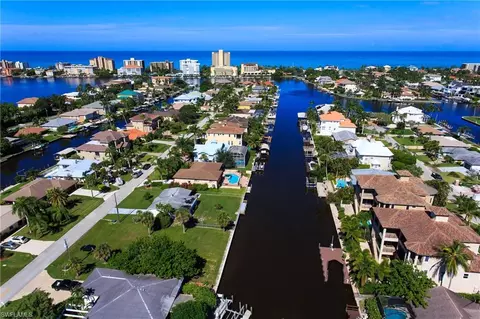 487 Tradewinds Ave, Naples, FL 34108 photo 1