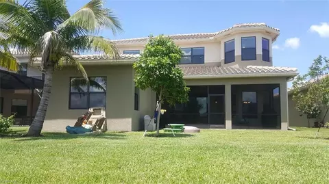 3474 Pacific Dr, Naples, FL 34119 photo 3