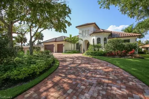 540 Regatta Rd, Naples, FL 34103 photo 2
