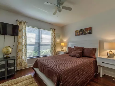 720 Reef Point Cir, Naples, FL 34108 photo 9