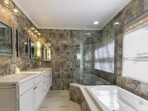 720 Reef Point Cir, Naples, FL 34108 photo 8