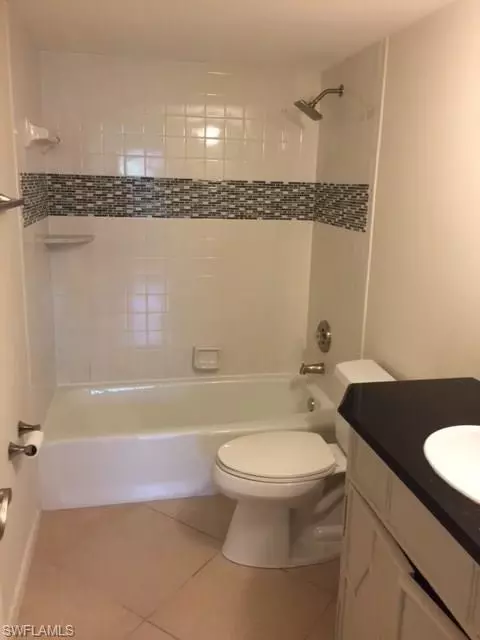 825 Ketch Dr #303, Naples, FL 34103 photo 8