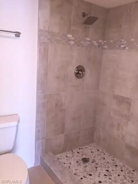 825 Ketch Dr #303, Naples, FL 34103 photo 7