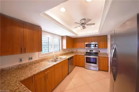 825 Ketch Dr #303, Naples, FL 34103 photo 4