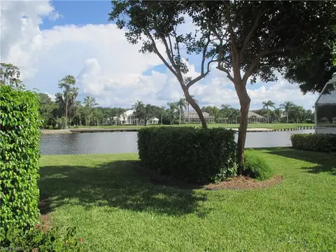 8603 Fairway Bend Dr, Fort Myers, FL 33967 photo 2