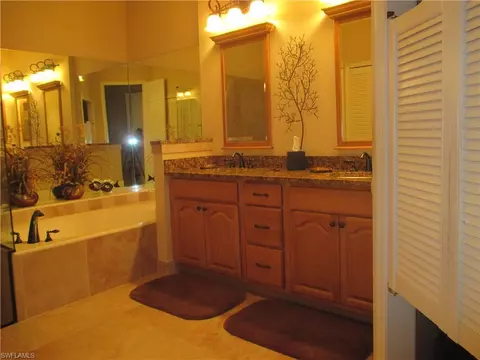 8603 Fairway Bend Dr, Fort Myers, FL 33967 photo 9