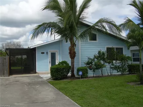 855 106th Ave N, Naples, FL 34108 photo 1