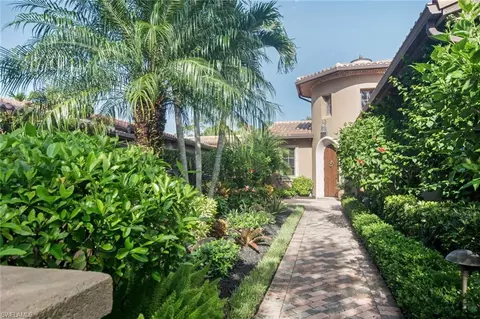 17005 Cortile Dr, Naples, FL 34110 photo 2