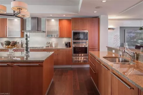 13675 Vanderbilt Dr #409, Naples, FL 34110 photo 8