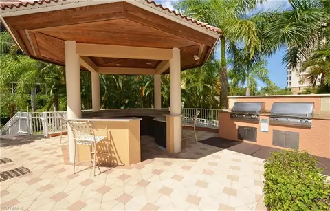 460 Launch Cir #301, Naples, FL 34108 photo 25