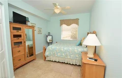 460 Launch Cir #301, Naples, FL 34108 photo 13