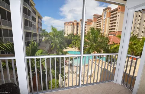 460 Launch Cir #301, Naples, FL 34108 photo 19