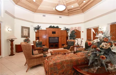 460 Launch Cir #301, Naples, FL 34108 photo 21