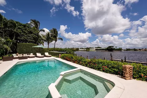 1 Sabre Ln, Naples, FL 34102 photo 9