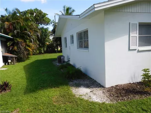 693 103rd Ave N, Naples, FL 34108 photo 18