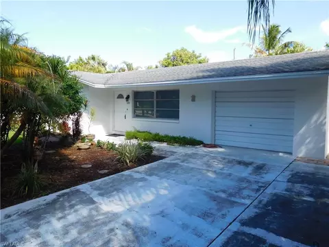 693 103rd Ave N, Naples, FL 34108 photo 1