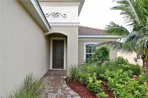 14575 Grapevine Dr, Naples, FL 34114 photo 2
