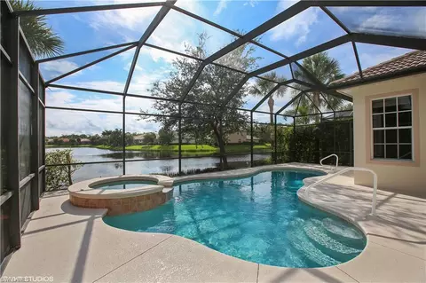 16189 Parque Ln, Naples, FL 34110 photo 1