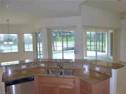 6192 Bunker Pl, Naples, FL 34113 photo 4