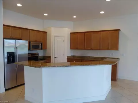 6192 Bunker Pl, Naples, FL 34113 photo 3