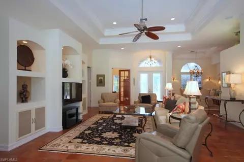 2505 Augusta Dr, Naples, FL 34109 photo 4