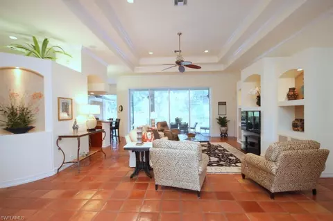 2505 Augusta Dr, Naples, FL 34109 photo 3