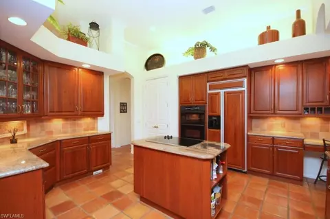 2505 Augusta Dr, Naples, FL 34109 photo 14
