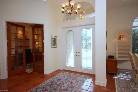 2505 Augusta Dr, Naples, FL 34109 photo 2