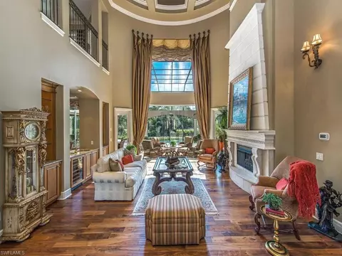 2572 Escada Dr, Naples, FL 34109 photo 3