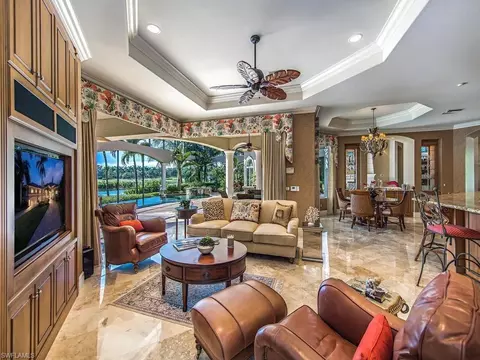 2572 Escada Dr, Naples, FL 34109 photo 7