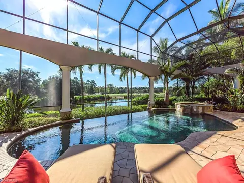 2572 Escada Dr, Naples, FL 34109 photo 4