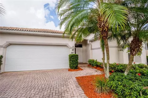 287 Glen Eagle Cir, Naples, FL 34104 photo 2